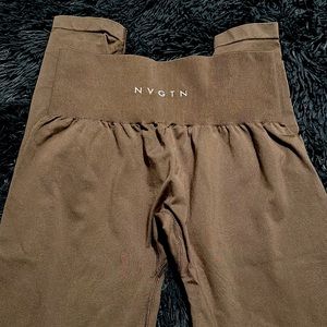 Sand NVGTN tummy tuck leggings